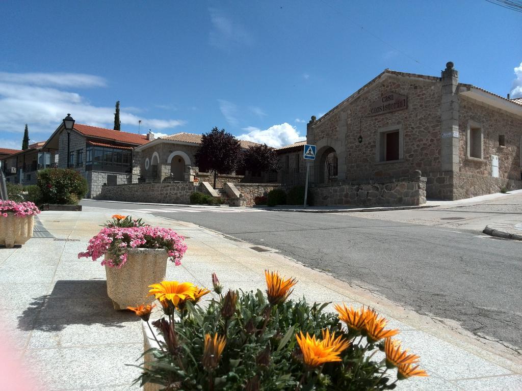 בית הארחה Cervera de Buitrago 	El Egio מראה חיצוני תמונה