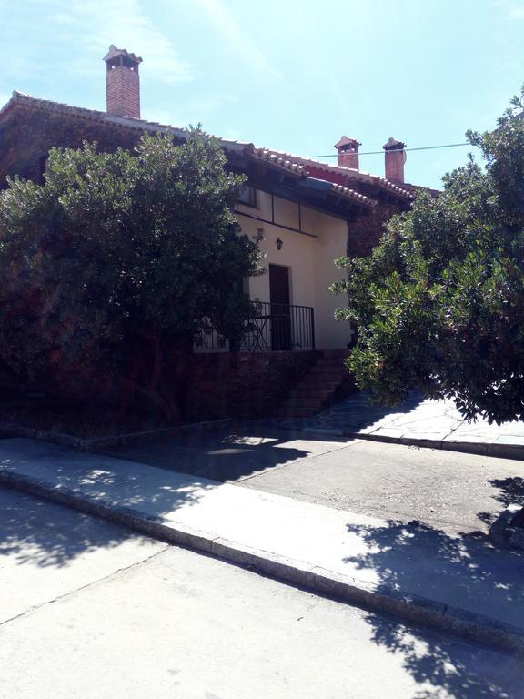 בית הארחה Cervera de Buitrago 	El Egio מראה חיצוני תמונה