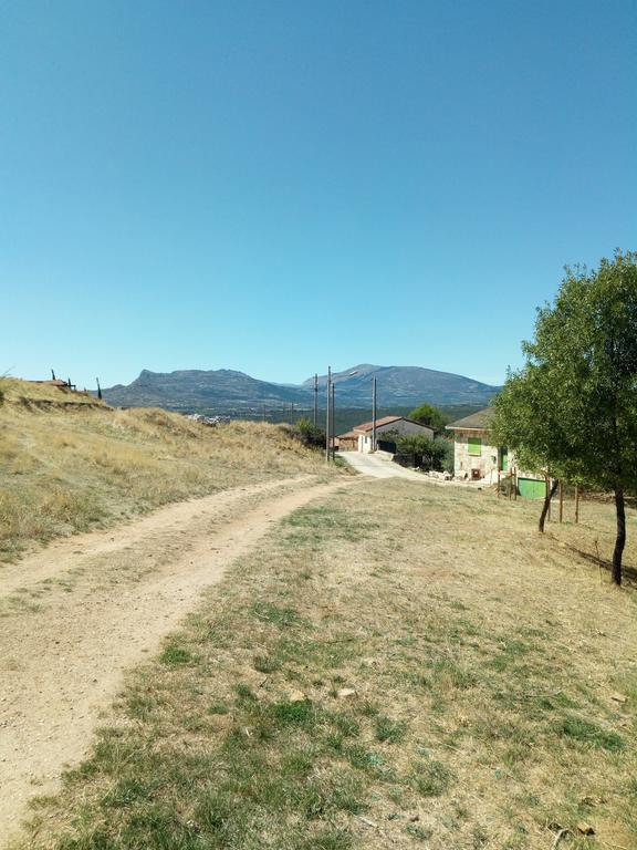 בית הארחה Cervera de Buitrago 	El Egio מראה חיצוני תמונה