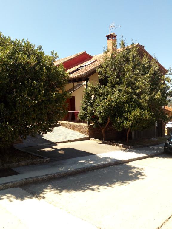 בית הארחה Cervera de Buitrago 	El Egio מראה חיצוני תמונה