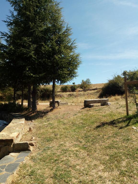 בית הארחה Cervera de Buitrago 	El Egio מראה חיצוני תמונה