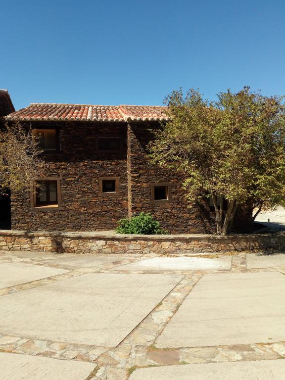 בית הארחה Cervera de Buitrago 	El Egio מראה חיצוני תמונה