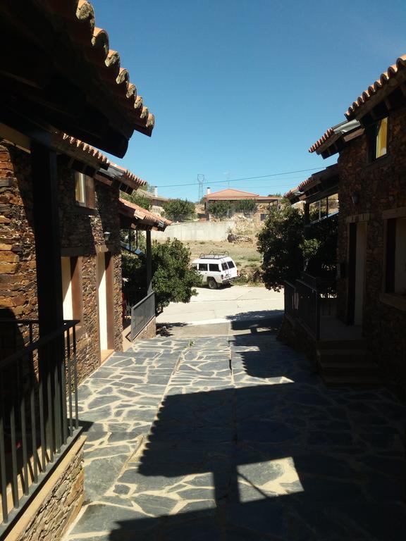 בית הארחה Cervera de Buitrago 	El Egio מראה חיצוני תמונה