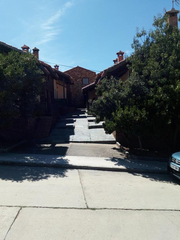 בית הארחה Cervera de Buitrago 	El Egio מראה חיצוני תמונה